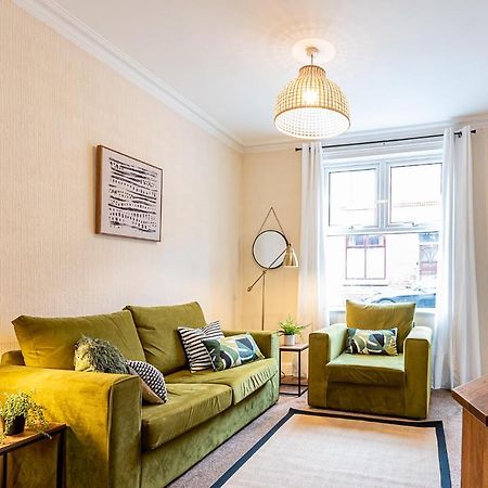 2 Bed, Up To 6 Guests Near Chester City Centre Екстер'єр фото