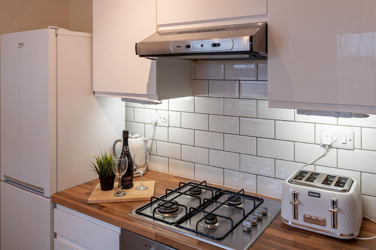2 Bed, Up To 6 Guests Near Chester City Centre Екстер'єр фото